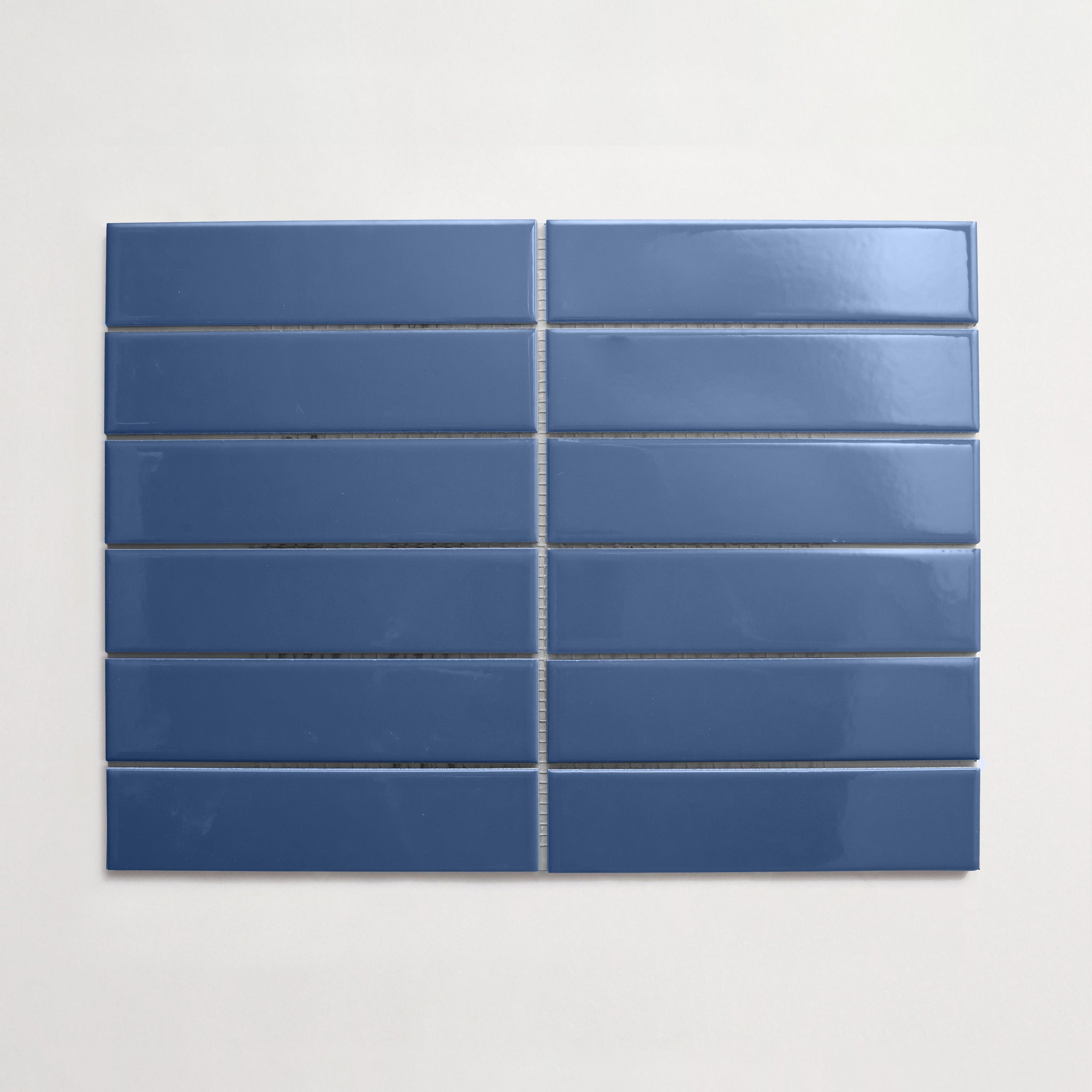 CV0340-outer-cle-lido-ceramica-vogue-pencil-gloss-blu-avio-RAL-5014-sheet-3000x3000.jpg