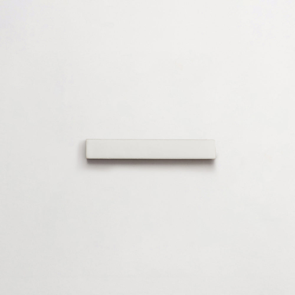 GB12046-outercle-mfb-pencil-white-matte-single.jpg