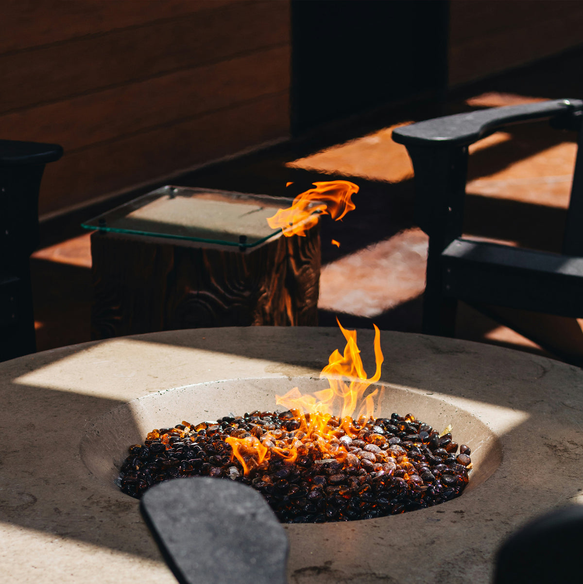 a circular open flame fire pit