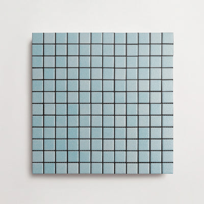 AP0154_lido_highgrove_bouchon_whisper_of_blue_skid_B_MAS717B.jpg