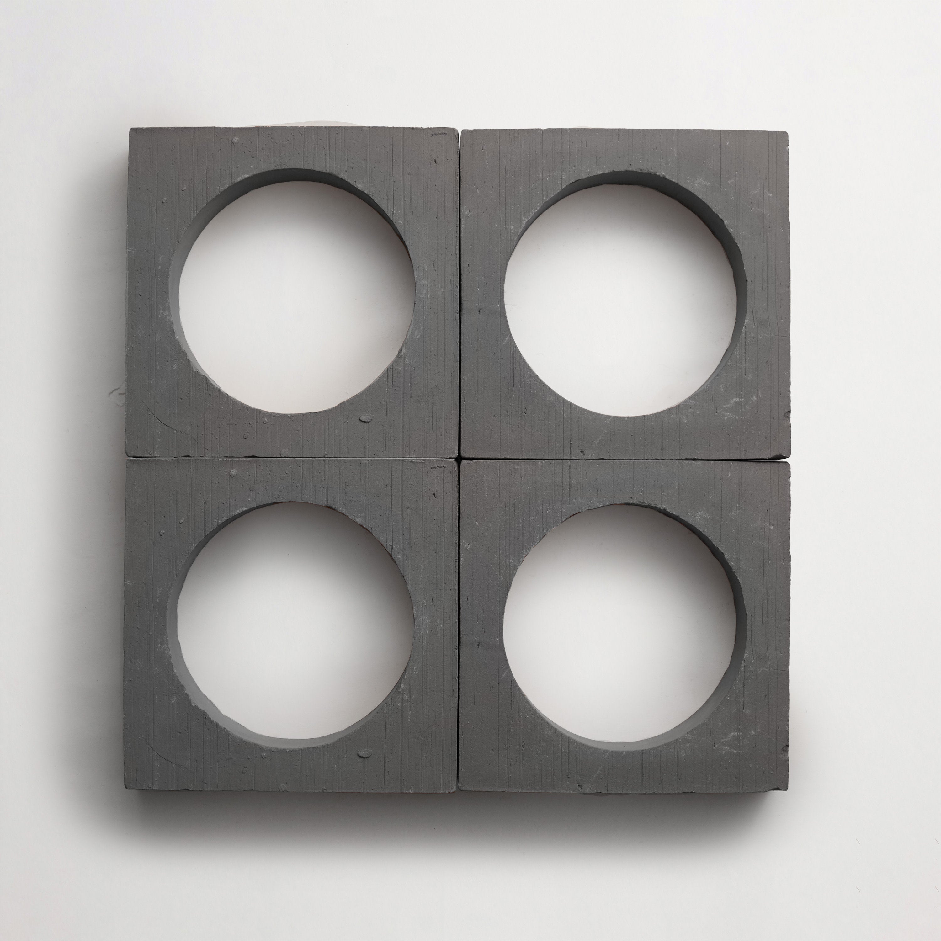 T70001_outer-cle-breeze block-sqaure-grey-215.jpg