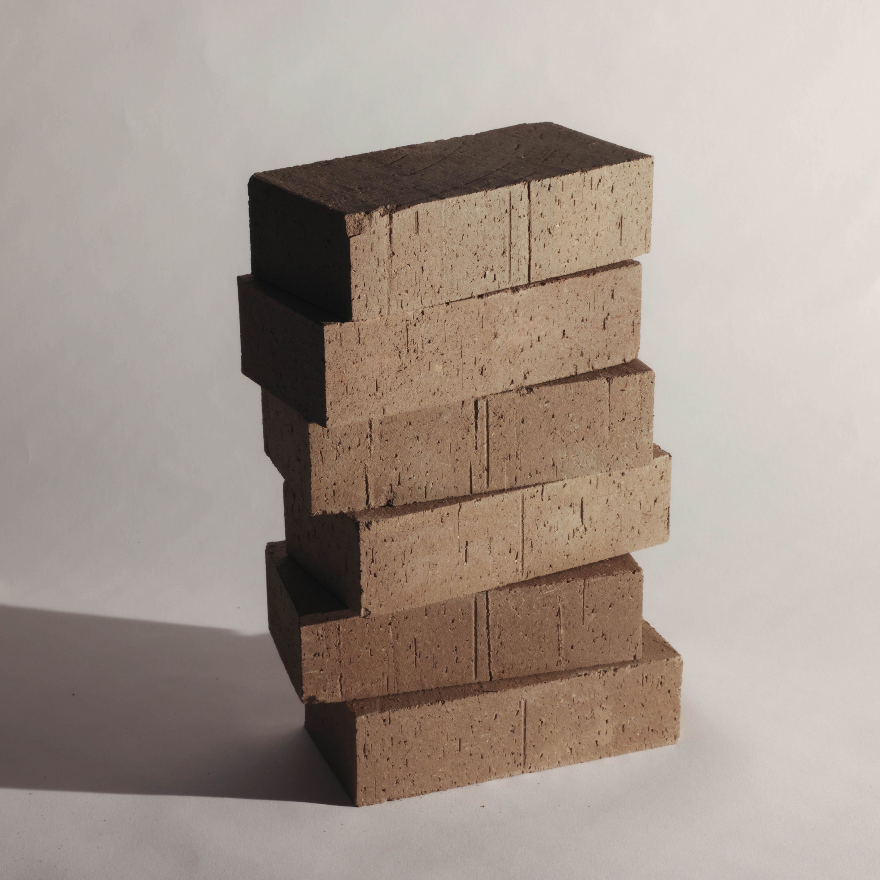 FF10079-outer-cle-stone-brickworks-pampas-grass-stack.jpg