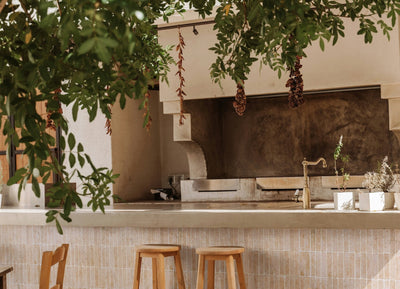 Outdoor Kitchen With a Pizza Oven: Ideas and Design Guide