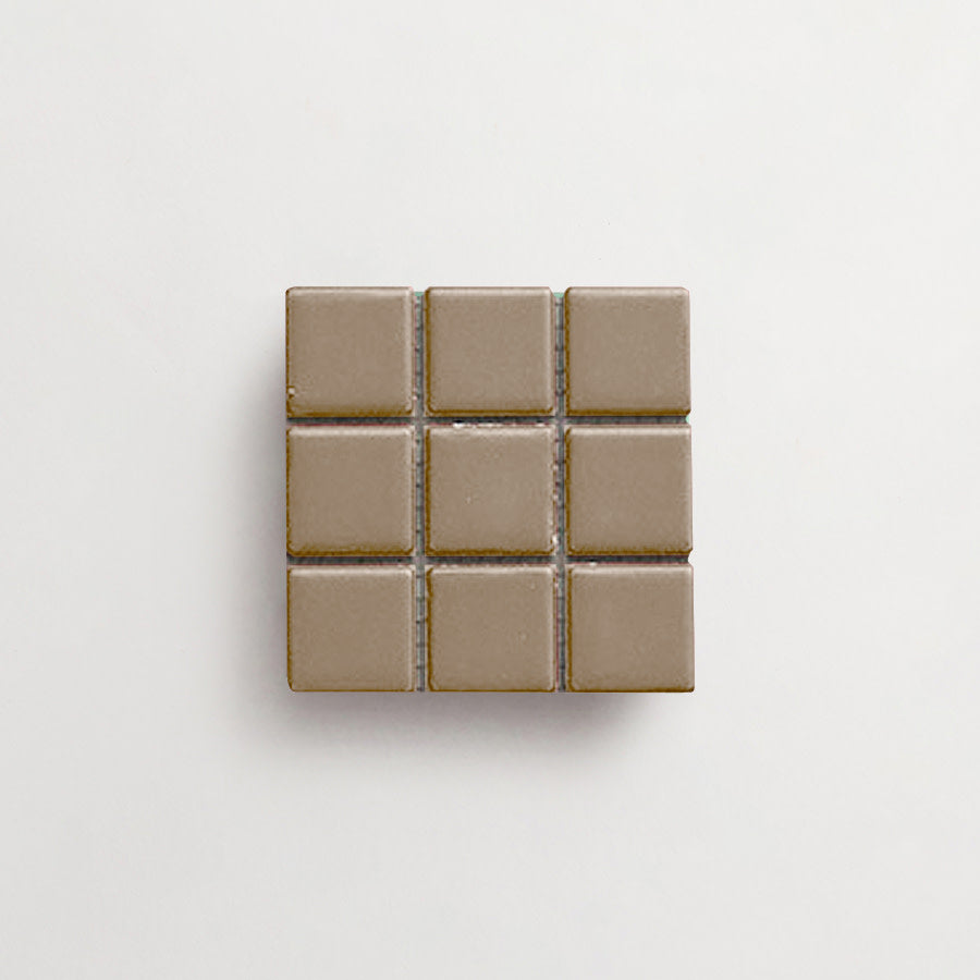 AP0233-outer-cle-nue-bouchon-cheltenham-stone-sample.jpg