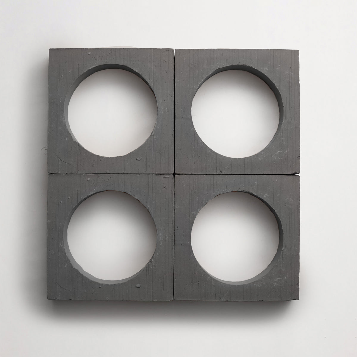 T70001_outer-cle-breeze block-sqaure-grey-215.jpg