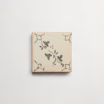 E11288-outer-cle-henna-single-thumbnail-4x4-grey-leaf-porous-2.jpg