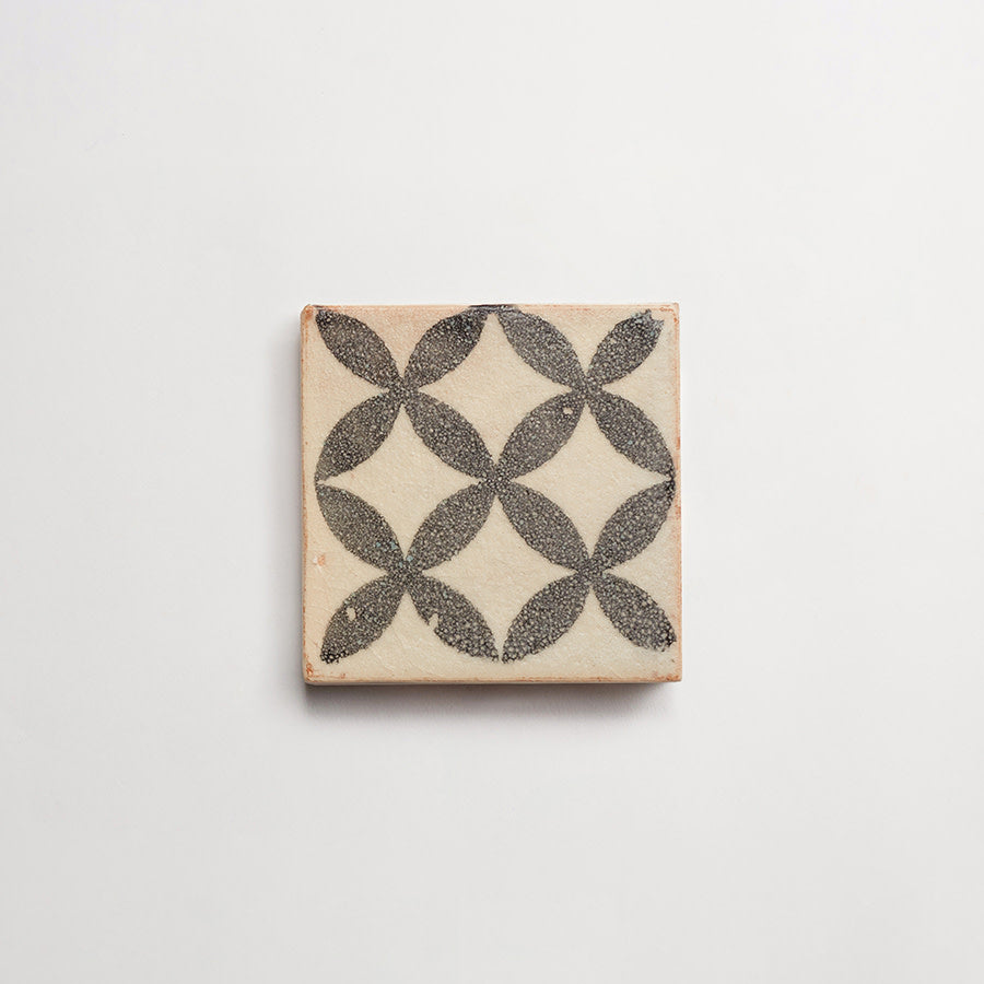 E11292-outer-cle-henna-single-thumbnail-4x4-grey-diamond-porous-5.jpg