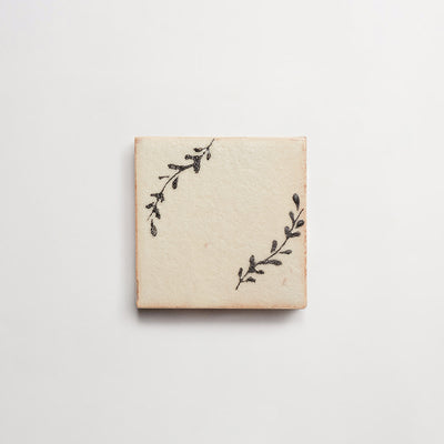 E11298-outer-cle-henna-single-thumbnail-4x4-grey-leaf-porous-1.jpg