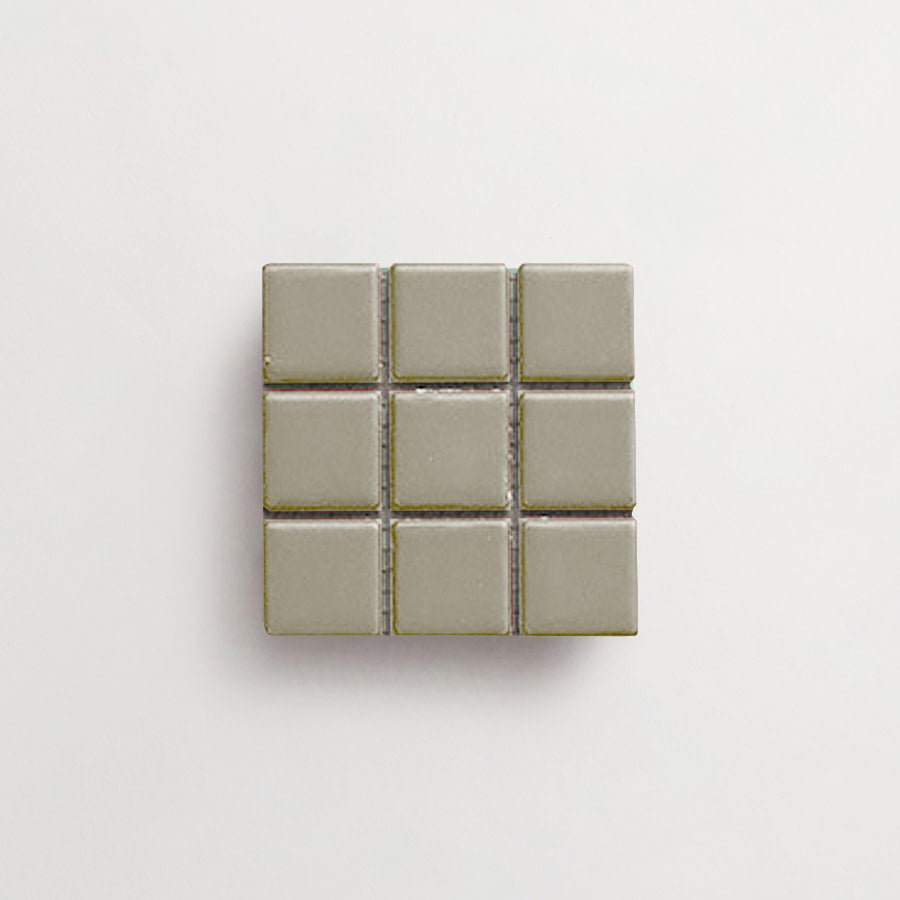 AP0232-outer-cle-nue-bouchon-platinum-pinup-sample.jpg